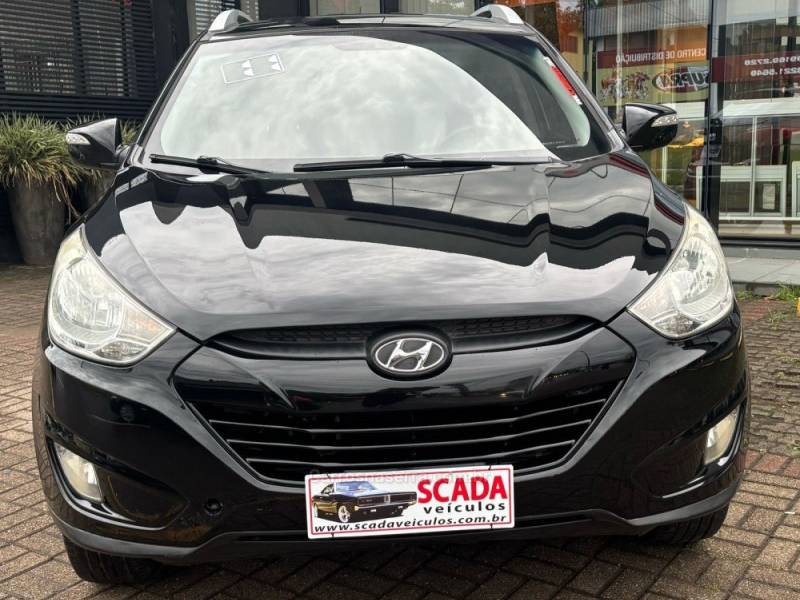 HYUNDAI - IX35 - 2010/2011 - Preta - R$ 59.900,00