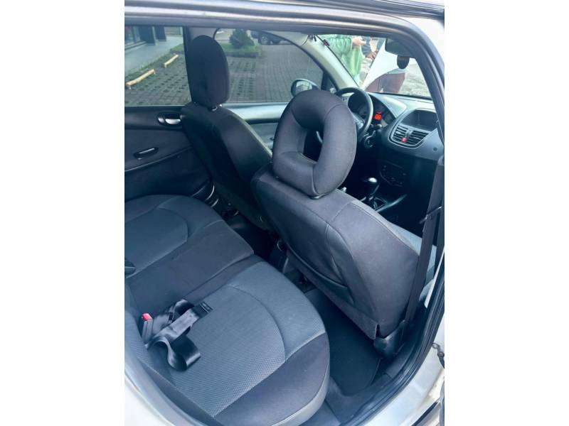 PEUGEOT - 207 - 2010/2011 - Branca - R$ 22.900,00