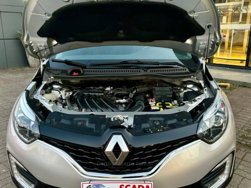 RENAULT - CAPTUR - 2018/2019 - Prata - R$ 78.900,00