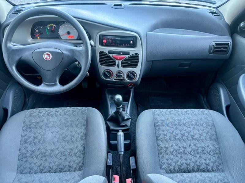 FIAT - PALIO - 2010/2010 - Preta - R$ 27.900,00