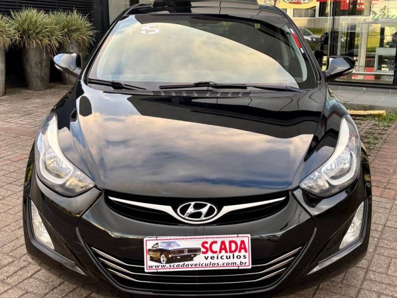 HYUNDAI - ELANTRA - 2015/2015 - Preta - R$ 74.900,00