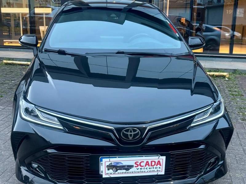 TOYOTA - COROLLA - 2022/2022 - Preta - R$ 143.900,00