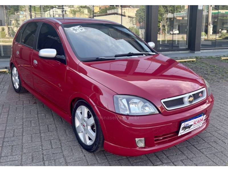 CHEVROLET - CORSA - 2006/2006 - Vermelha - R$ 35.900,00