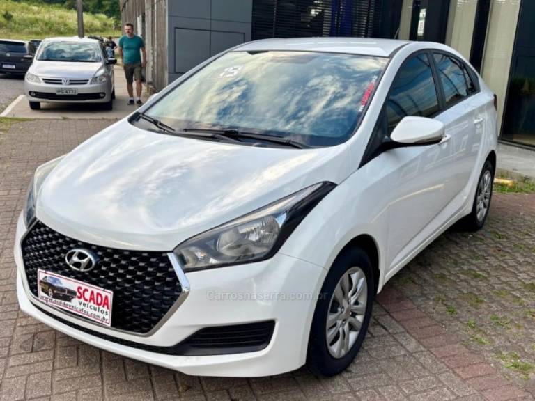 HYUNDAI - HB20S - 2019/2019 - Branca - R$ 61.900,00