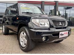 MITSUBISHI - PAJERO TR4 - 2005/2006 - Preta - R$ 46.900,00