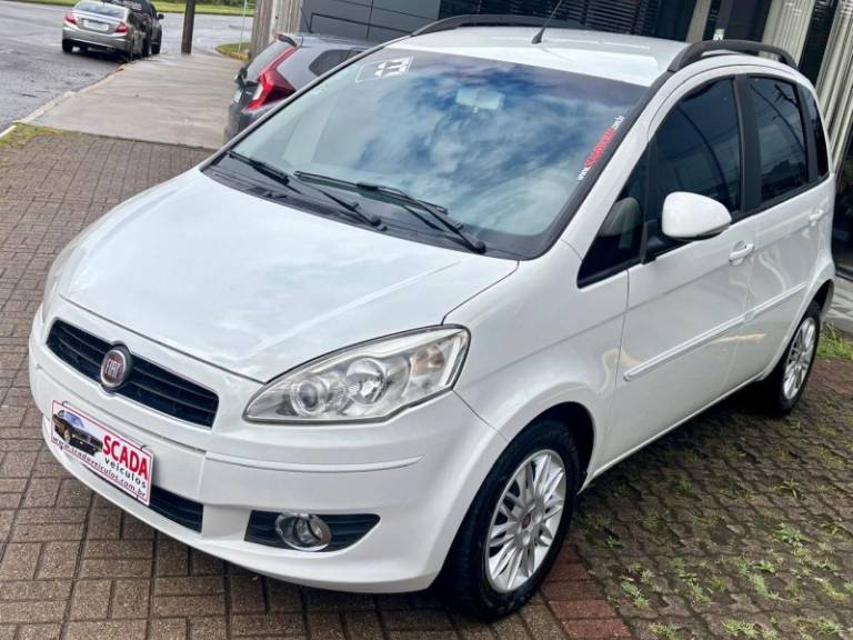 FIAT - IDEA - 2012/2013 - Branca - R$ 39.900,00