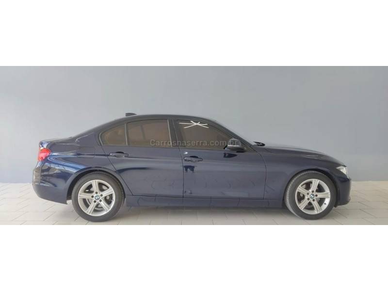 BMW - 320I - 2014/2015 - Azul - R$ 105.900,00