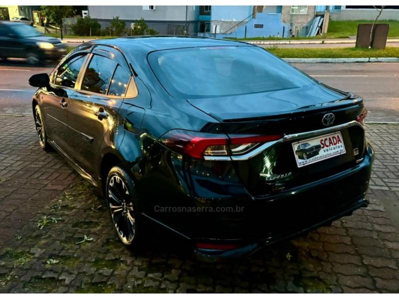 TOYOTA - COROLLA - 2022/2022 - Preta - R$ 149.900,00