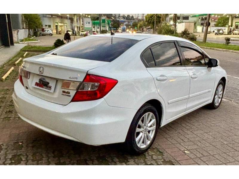 HONDA - CIVIC - 2013/2014 - Branca - R$ 74.900,00