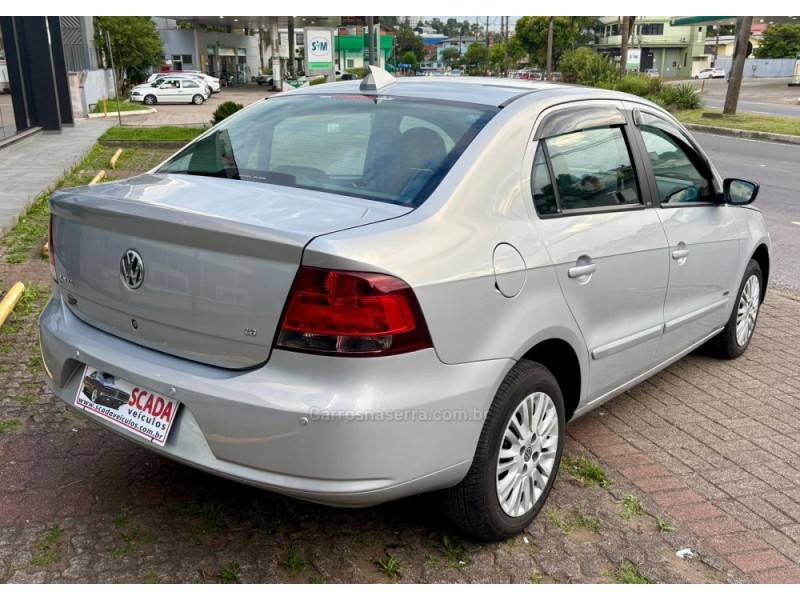 VOLKSWAGEN - VOYAGE - 2008/2009 - Prata - R$ 35.900,00