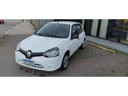 RENAULT - CLIO - 2015/2015 - Branca - R$ 27.900,00