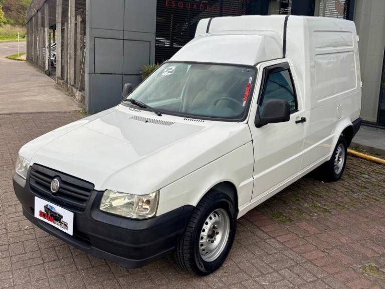 FIAT - FIORINO - 2012/2012 - Branca - R$ 43.900,00