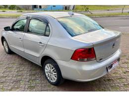 VOLKSWAGEN - VOYAGE - 2008/2009 - Prata - R$ 35.900,00