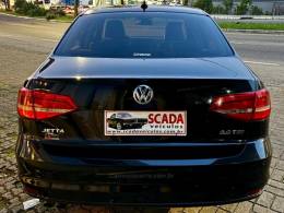 VOLKSWAGEN - JETTA - 2015/2015 - Preta - R$ 70.900,00