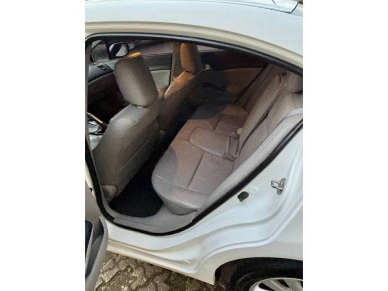 HONDA - CIVIC - 2014/2014 - Branca - R$ 74.900,00