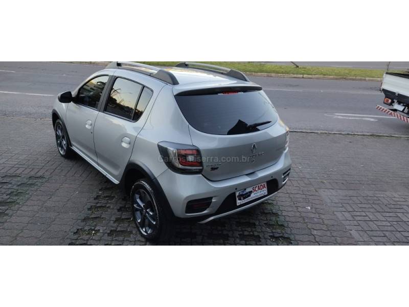 RENAULT - SANDERO - 2016/2016 - Prata - R$ 48.900,00