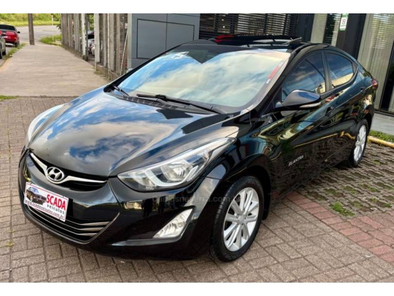 HYUNDAI - ELANTRA - 2015/2015 - Preta - R$ 74.900,00