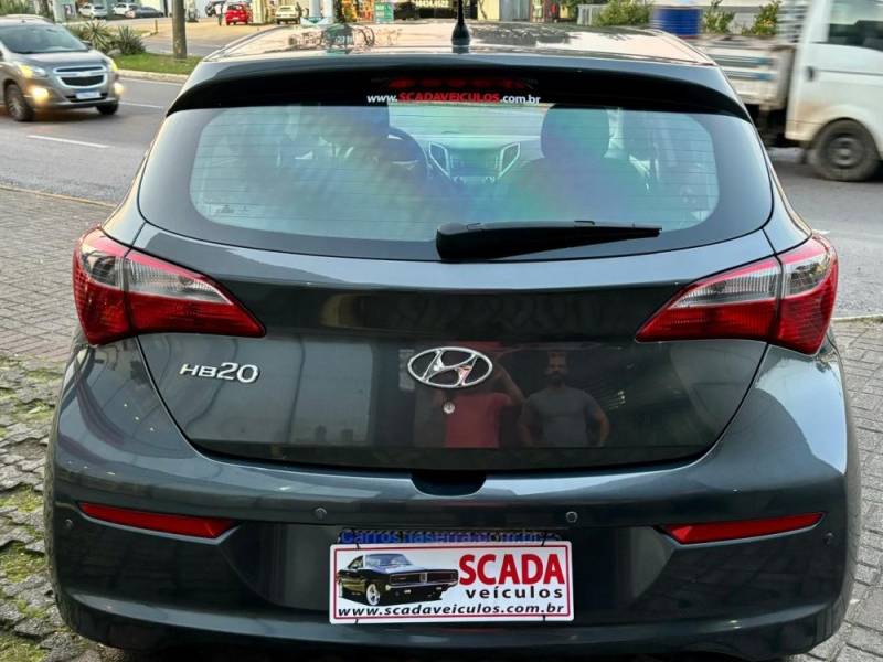 HYUNDAI - HB20 - 2017/2018 - Cinza - R$ 54.900,00