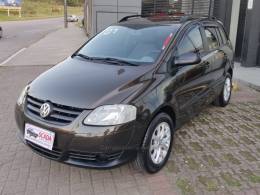 VOLKSWAGEN - SPACEFOX - 2006/2007 - Verde - R$ 33.900,00