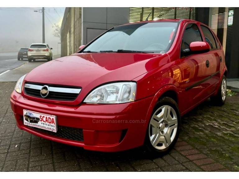 CHEVROLET - CORSA - 2007/2008 - Vermelha - R$ 25.900,00