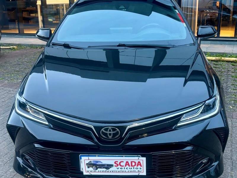 TOYOTA - COROLLA - 2022/2022 - Preta - R$ 143.900,00