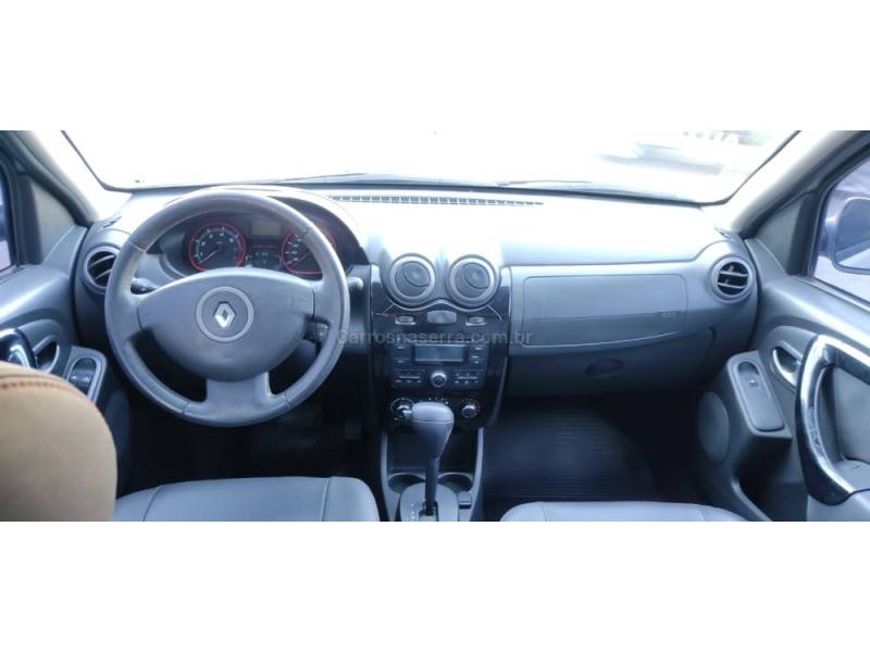 RENAULT - SANDERO - 2012/2012 - Prata - R$ 41.900,00