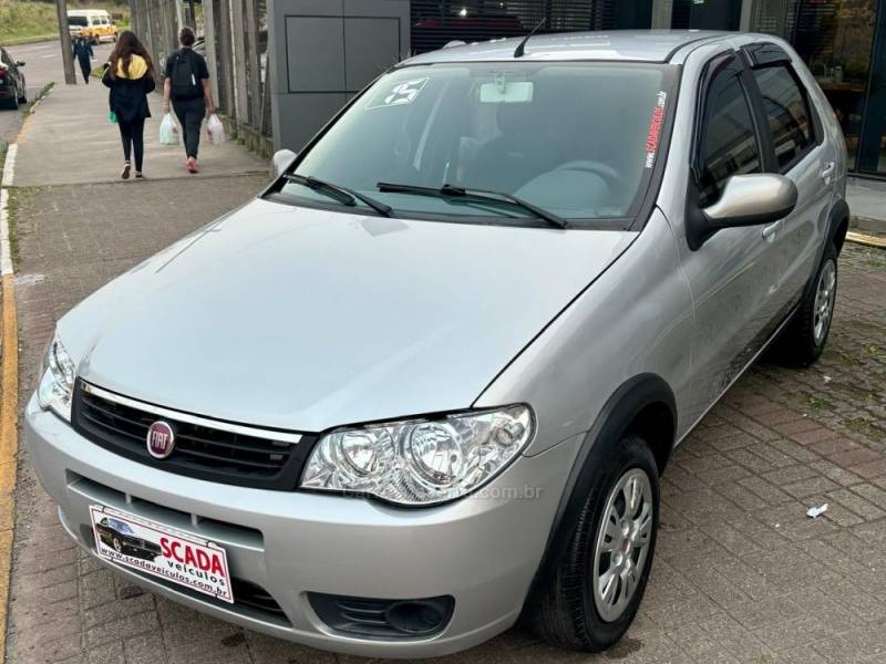 FIAT - PALIO - 2015/2015 - Prata - R$ 33.900,00