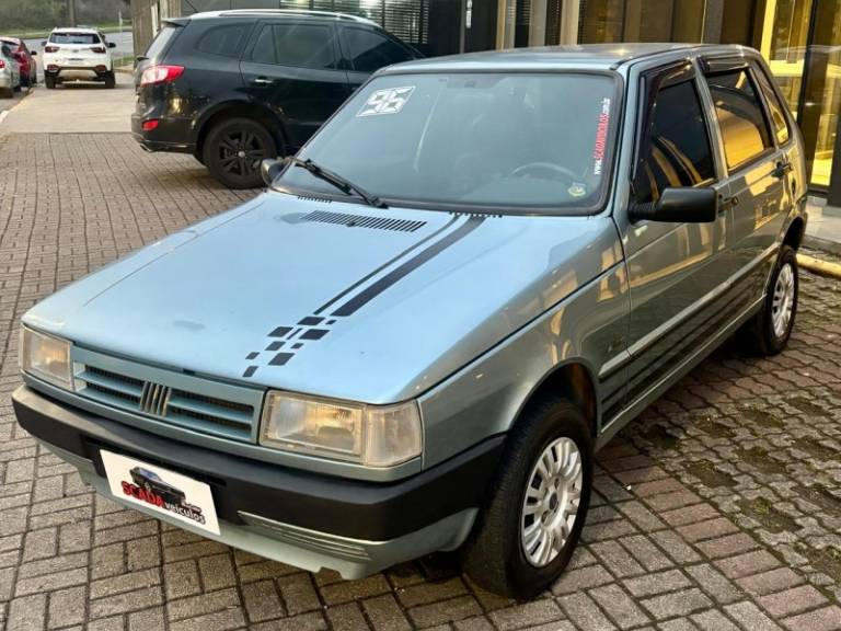 FIAT - UNO - 1995/1996 - Verde - R$ 14.900,00