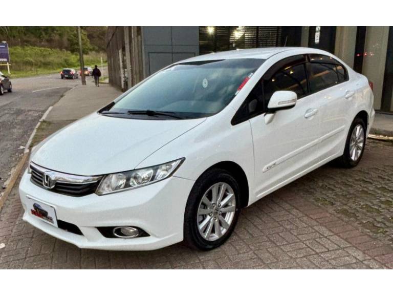 HONDA - CIVIC - 2013/2014 - Branca - R$ 74.900,00