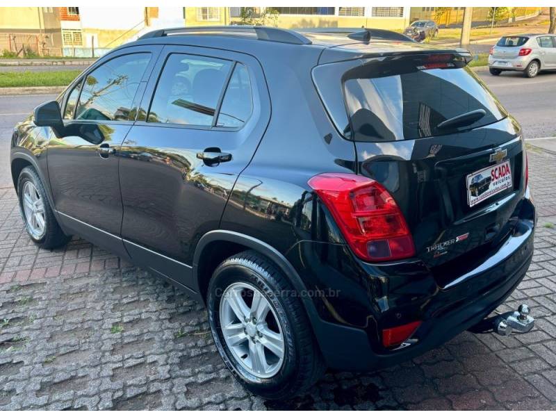 CHEVROLET - TRACKER - 2018/2018 - Preta - R$ 83.900,00