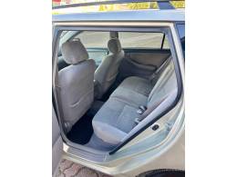 TOYOTA - FIELDER - 2007/2008 - Dourada - R$ 48.900,00