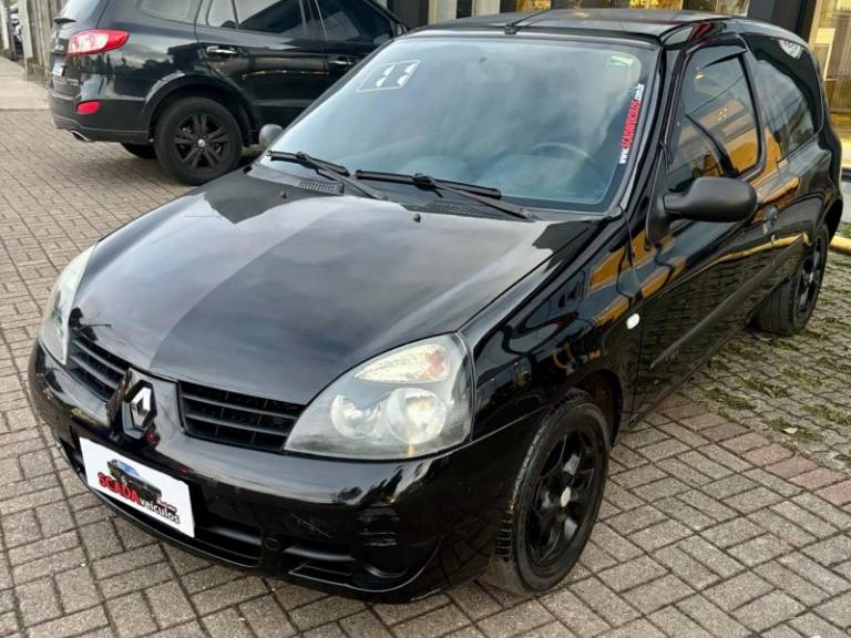 RENAULT - CLIO - 2011/2011 - Preta - R$ 21.900,00
