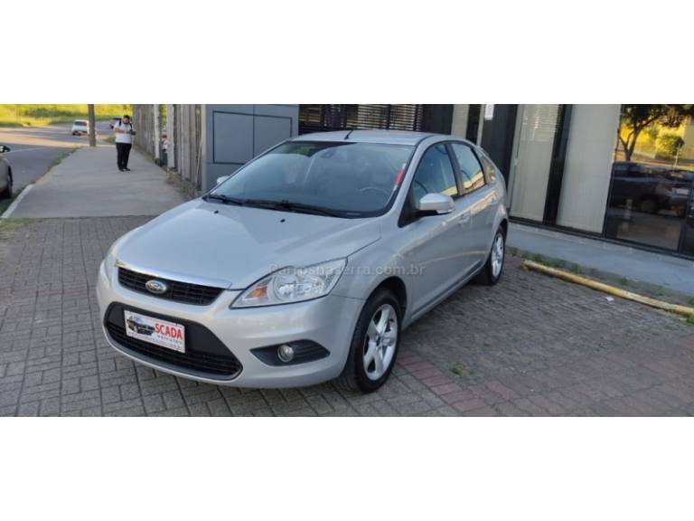 FORD - FOCUS - 2013/2013 - Prata - R$ 46.900,00