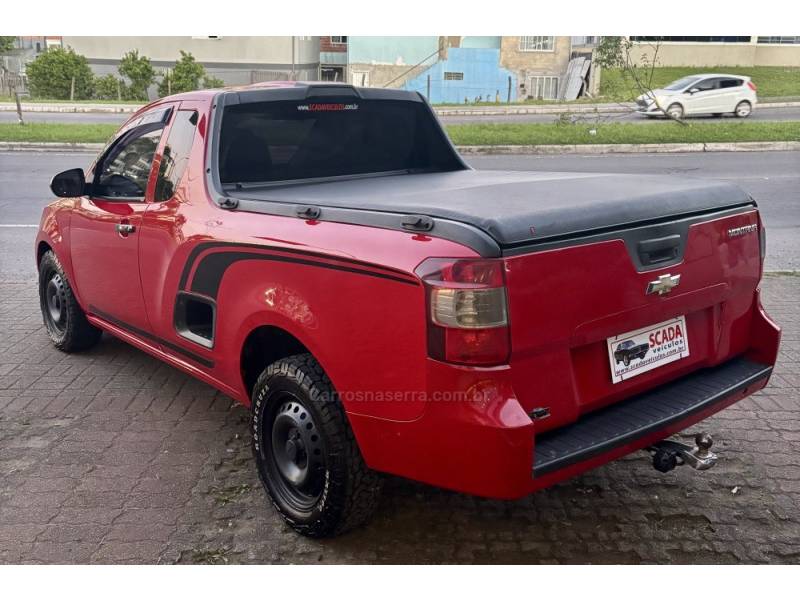 CHEVROLET - MONTANA - 2014/2015 - Vermelha - R$ 48.900,00